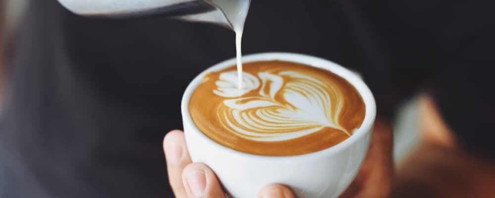 Latte Art Nedir, Nasıl Yapılır? Baristalar İçin Kapsamlı Rehber